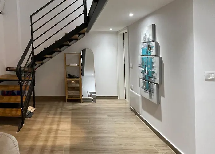 Isla Center Apartament *